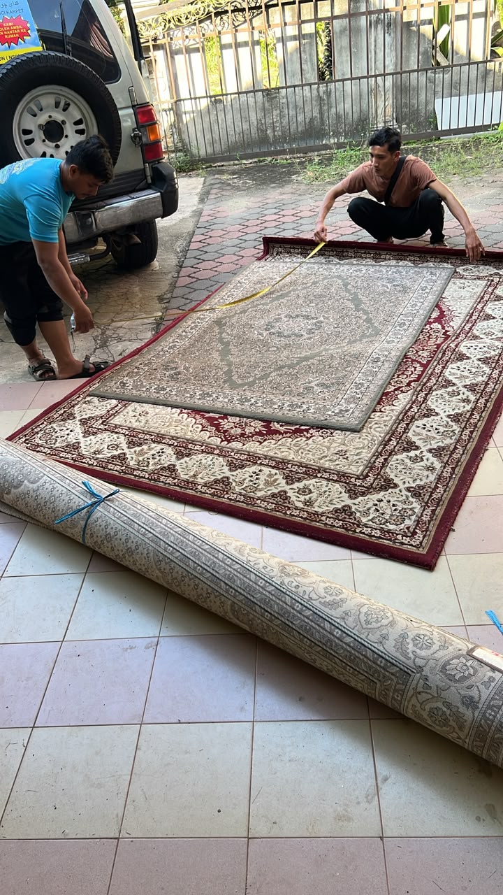 Karpet pelanggan sebelum dicuci